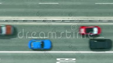 从空中俯瞰高速公路，汽车显示奥兰多字幕。 汽车旅行美国简介剪辑